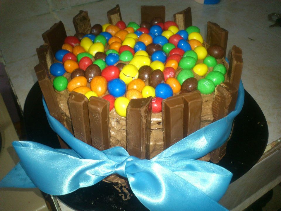 kit kat cake