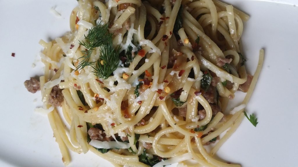 15 minute pasta-quick meals- quick pasta meals- Kenyan food-kenyan pasta-Spaghetti and sausage-Quick kenyan dishes-Kenyan food blogger-top kenyan food blogger-African food blogger-top african food blogger-15 minute spaghetti and sausage