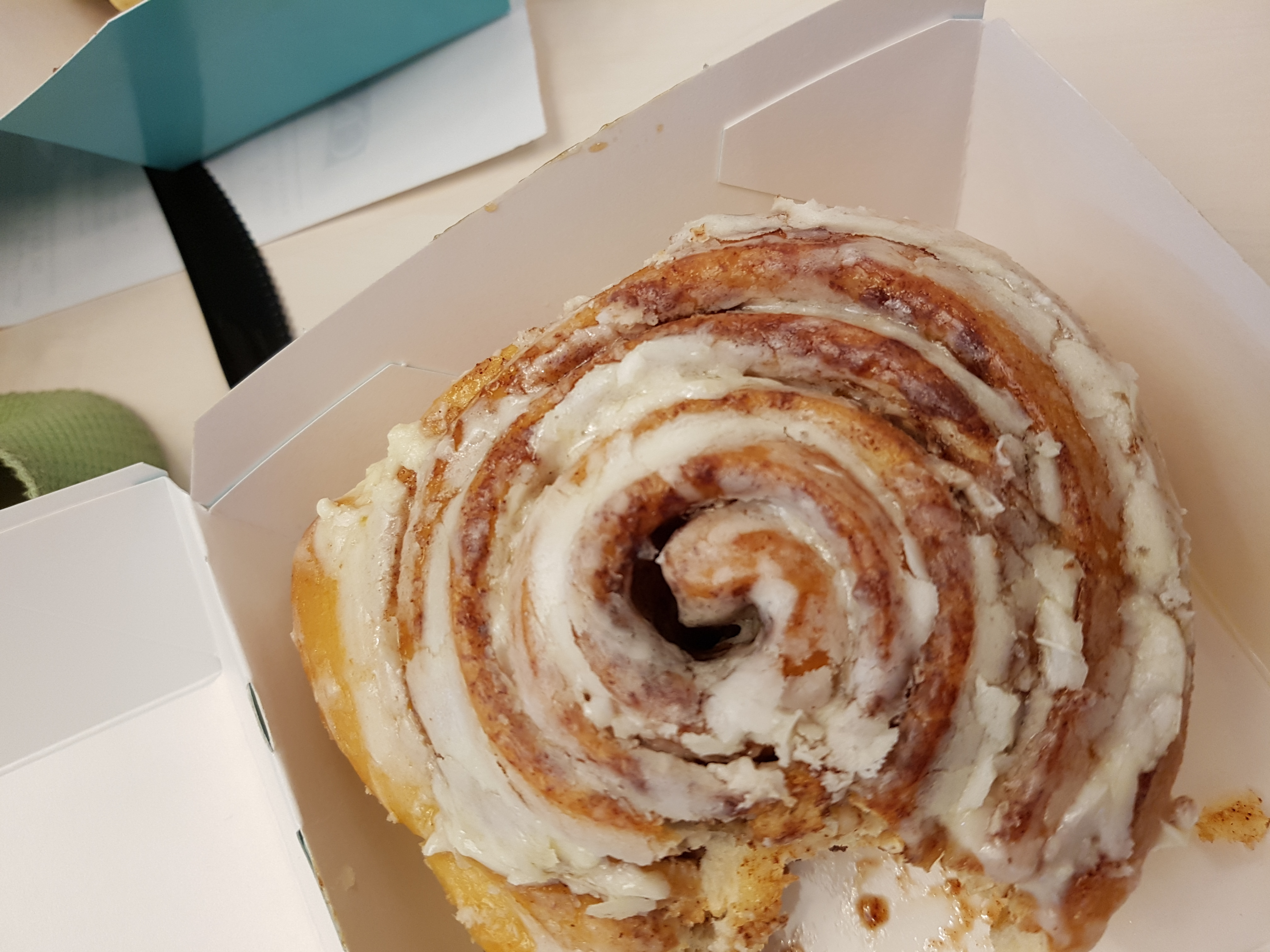 African Kaya -Food in Dubai-Eating in dubai-things to do in dubai-top african food blogger-top Kenyan blogger- Traveling in dubai-cinnabon dubai- cinnabon deira